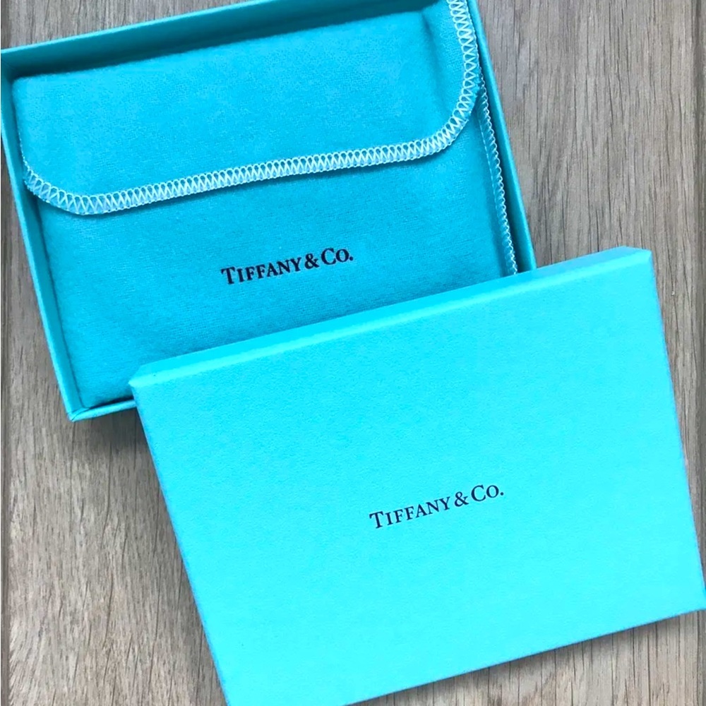 BNIB Rare Brand New! Tiffany & Co. Calfskin Leather Logo Card Holder Case Unisex - Picture 7 of 11